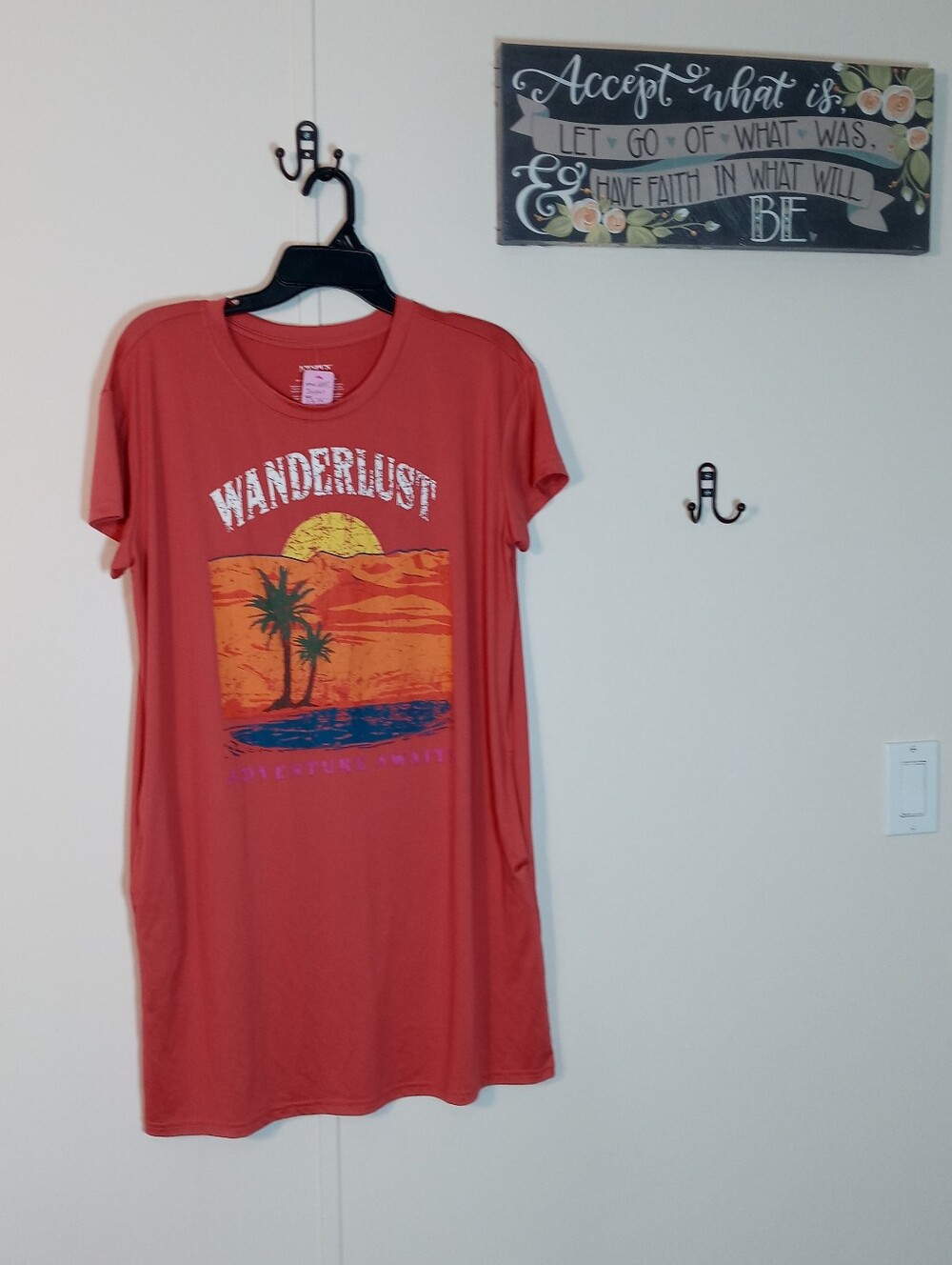 NWOT Joyspun Small/medium Short Sleeve Nightshirt